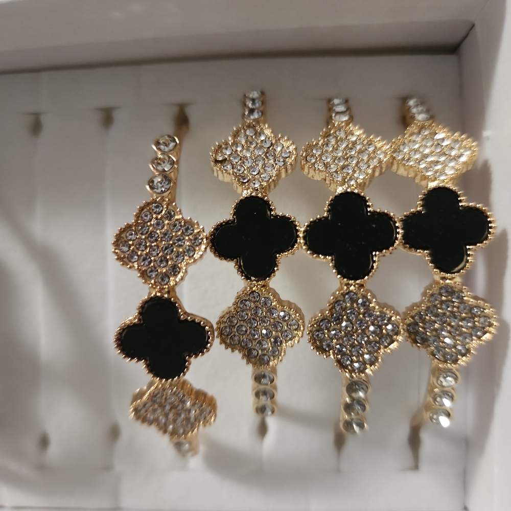 Elegant Gold and Black Women's Bracelet Set